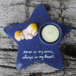 Kerzenhalter Stern mit Baby für Gedenkecke, handbemalt
